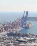  ??  ?? Piraeus port will soon get a fourth pier.