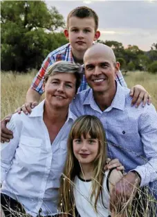  ?? Photo: Sharyn Mathewson ?? STROKE SURVIVOR: Dan Englund with his wife Tania, daughter Avalynne and son Wyatt.