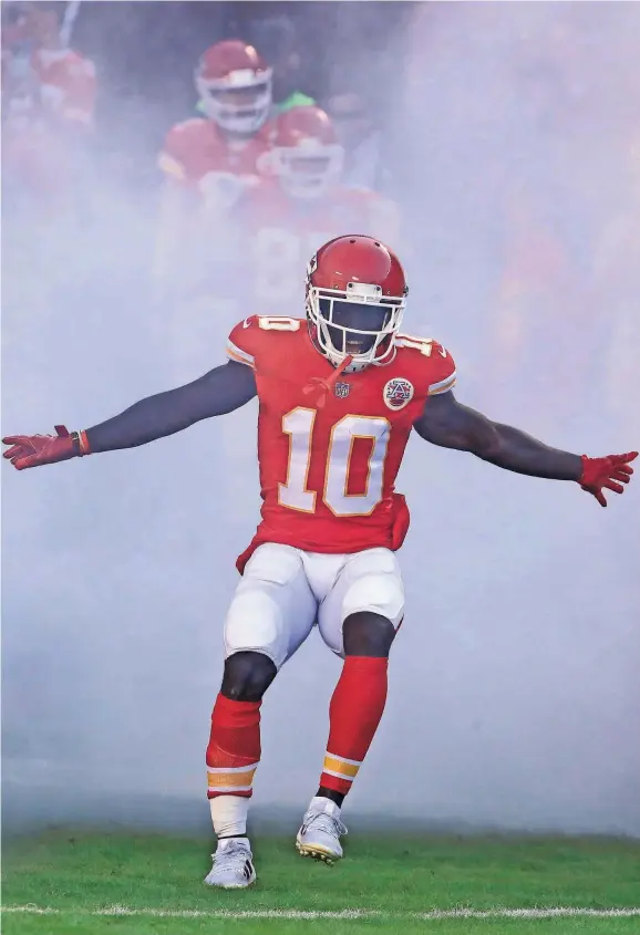  ?? [CHARLIE RIEDEL/THE ASSOCIATED PRESS] ?? Chiefs wide receiver Tyreek Hill runs onto the field before a game against the Steelers Oct. 15, 2017, in Kansas City, Mo.