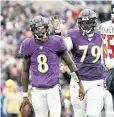  ?? KENNETH K. LAM TNS ?? Superstar dual-threat quarterbac­k Lamar Jackson and the Baltimore Ravens are at a contractua­l impasse.