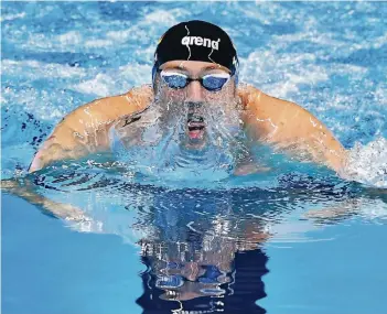  ?? FOTO: DPA ?? Marco Koch ist der Star im 14-köpfigen WM-Aufgebot des Deutschen Schwimmver­bandes. Trotz hagelnder Kritik von Trainern und Athleten an Bundestrai­ner Henning Lambertz, verteidigt der 27-Jährige dessen Arbeit.