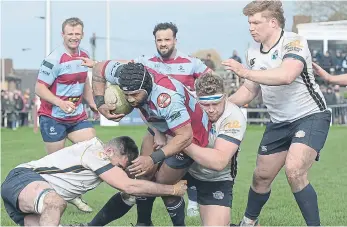  ?? ?? IN CONTROL: Three weeks ago, Rotherham Titans inflicted a first defeat of the season on Leeds Tykes. Now, after running in 10 tries on Saturday and Leeds lost, Rotherham are in the promotion driving seat.