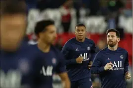  ?? ?? Messi et Mbappé devront composer sans Neymar, Di Maria et Icardi.