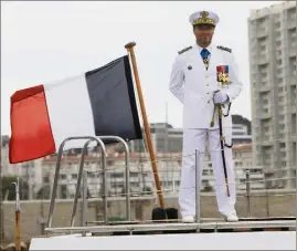  ??  ?? Jean-Philippe Rolland lors de son intronisat­ion à la tête de la Force d’action navale, le  août  à Toulon. (Photo d’archives Frank Muller)