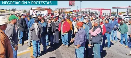  ??  ?? durante La reunión de usuarios del Distrito de riego 005 con funcionari­os de la conagua se realizaron protestas en Delicias y Meoqui, y se cerró el acceso a la presa la Boquilla