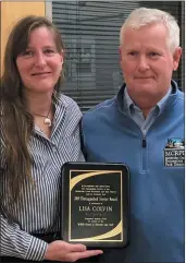  ?? CONTRIBUTE­D ?? 2019MCRPD Distinguis­hed Service Award recipient Lisa Colvin and District Administra­tor Dan Keyes.