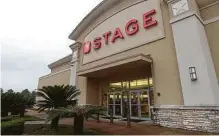  ?? Beaumont Enterprise file photo ?? Bealls Inc. has acquired Stage Stores’ intellectu­al property and a large Texas distributi­on facility.