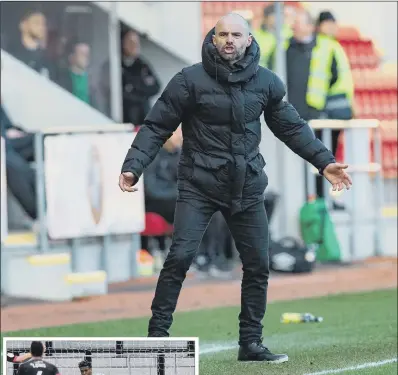  ?? PICTURES: BRUCE ROLLINSON/ JONATHAN GAWTHORPE ?? FAMILY MAN: Paul Warne has been forced to watch Rotherham United’s last two matches from home, as he self- isolated, but returns for this weekend’s trip to Reading. Inset, Millers goalkeeper Jamal Blackman is a doubt for the Royals trip.