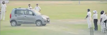  ?? KAMESH SRINIVASAN/THE HINDU ?? ▪ A man in his car drove to the pitch at the Palam ground in New Delhi on Friday.