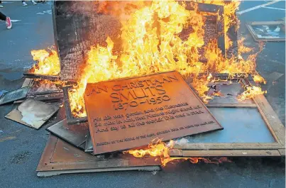  ?? Picture: GETTY IMAGES ?? BREATHE: Students who fed the pyre at UCT spoke of the colonial atmosphere of the campus ’suffocatin­g’ them