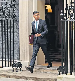  ?? ?? Starting work: new PM Rishi Sunak has no time to lose