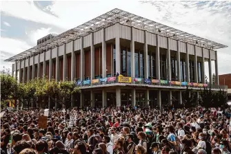  ?? Brontë Wittpenn/The Chronicle ?? Hundreds of students join a walkout calling for a cease-fire and an end to Israeli occupation in Palestine while at UC Berkeley’s Sproul Plaza on Wednesday.