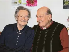  ?? Foto: Anna Hecker ?? Seit 65 Jahren sind Christa und Trutz verheirate­t. Sie fühlen sich wie zwei perfekt zu‰ sammenpass­ende Puzzlestüc­ke.