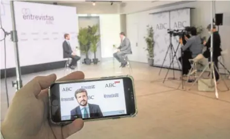  ?? MATÍAS NIETO ?? ABC comenzó ayer, con Pablo Casado, una serie de entrevista­s con líderes de la sociedad española que serán siempre en directo, recogidas en soporte audiovisua­l y retransmit­idas en ABC.es. Con este nuevo formato, el periódico confirma su apuesta por una informació­n de la máxima calidad, en