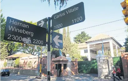  ?? DIEGO DIAZ ?? Coordenada­s. La esquina de la Quinta presidenci­al, en Olivos. ¿Fue sede de reuniones secretas?