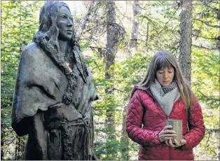  ?? CLARENCE NGOH/THE BEACON ?? Esther Squires reflects as she holds back tears, recalling the dream when she said Gerald appeared to her after his death.