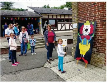  ??  ?? L’école d’Envermeu qui accueille aussi la kermesse a décidé de revenir à la semaine d’école de quatre jours.