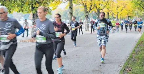  ?? FOTO: JULE ?? Er läuft und läuft und läuft: Grischa Beißner kann auch kurz vor dem Ziel noch grinsen.