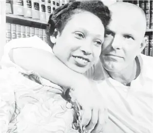  ?? TNS PHOTO ?? Bernie Cohen successful­ly argued the case of Richard and Mildred Loving (pictured in 1967), a Black woman and a white man whose marriage in Virginia violated state law, before the U.S. Supreme Court. Cohen, a former Virginia delegate, died this week.