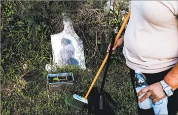  ?? MARIA ALEJANDRA CARDONA/THE NEW YORK TIMES ?? Marta Lorena Cortez Estrada, a janitor in Florida, brings her own cleaning supplies to work. She makes $8.56 an hour.