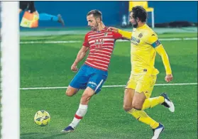  ?? FOTO: EFE ?? Roberto Soldado marcó uno de los goles del Granada ante ‘su’ Villarreal