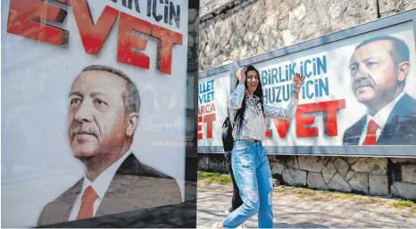  ?? FOTO: DPA ?? Wahlkampf in Istanbul: Die Abstimmung über die Verfassung­sreform wird weit über die Landesgren­zen hinaus wirken.