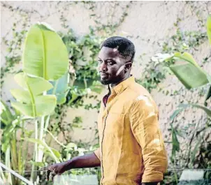  ?? ÀLEX GARCIA ?? Mohamed Mbougar Sarr ha sido el primer escritor senegalés en ganar el Premio Goncourt
Premio Goncourt