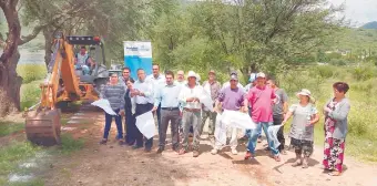  ?? Fotos: Coco Robles ?? Obras. En El Refugio las autoridade­s sieron el arranque de obras.