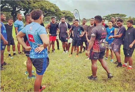 ?? Photos: Supplied ?? Kaiviti Silktails and Papua New Guinea Hunters rugby league players during their coaching clinic at Nadovu Park, Lautoka, this week.