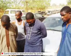  ??  ?? Some suspects apprehende­d by police.