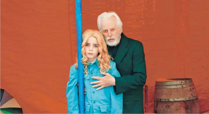  ??  ?? Alejandro Jodorowsky, aquí en una escena de La danza de la realidad, cumplirá 86 años el sábado y la próxima semana anunciará oficialmen­te su nueva película.