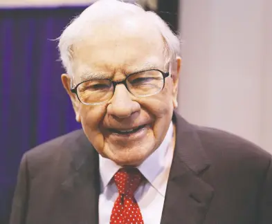  ?? SCOTT MORGAN / REUTERS FILES ?? Berkshire Hathaway chairman Warren Buffett has cut the firm's stake in Wells Fargo from a market value
of US$17.4 billion at the end of 2019 to about US$3.1 billion by mid-August,