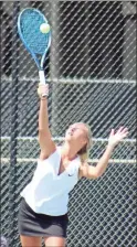  ?? Jeremy Stewart ?? Rockmart’s Maryann Earwood serves during her No. 1 singles match against Greater Atlanta Christian at the RHS tennis courts on Thursday, April 28.