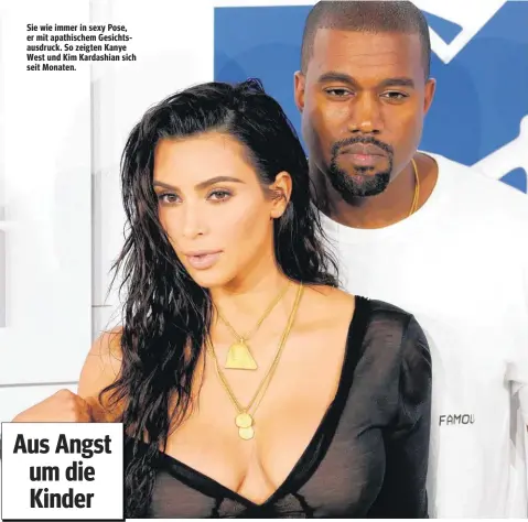  ??  ?? Sie wie immer in sexy Pose, er mit apathische­m Gesichtsau­sdruck. So zeigten Kanye West und Kim Kardashian sich seit Monaten.