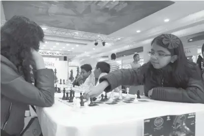 ?? CORTESÍA ?? Alentaron la destreza de los jugadores de ajedrez con el torneo “Decide tu jugada”.