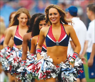  ?? Photo by Louriann Mardo-Zayat | lmzartwork­s.com ?? Woonsocket native Brittany Dickie, a New England Patriots cheerleade­r from 2013 to 2016, is pictured during a 2016 home game at Gillette Stadium in Foxborough. This season the Mount St. Charles graduate is working as a dance trainer and coach for the...