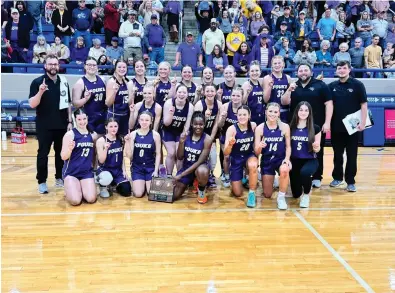  ?? ?? Fouke's varsity girls basketball team poses for a photo during the 2023 season. (Submitted photo)