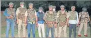  ?? HT ?? IG Agra Range Naveen Arora and SSP Agra Muniraj G at site of encounter in Agra on Monday.