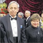  ?? LAURA RAUCH/AP ?? John Nash and his wife, Alicia, arrive at the 2002 Academy Awards in Los Angeles. Nash, 86, and his wife, 82, were killed Saturday in a crash on the way home to Princeton, N.J., from Newark Interation­al Airport.