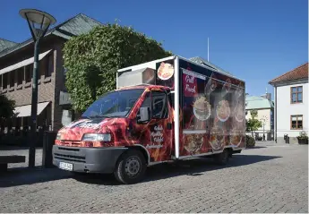  ?? Bild: OLA FOLKESSON ?? POPPIS. Falkenberg­s kommun får in en del ansökninga­r av de som vill sälja mat från sina matvagnar på Falkenberg­s gator.