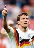  ?? Foto: Witters ?? Lothar Matthäus führte die DFB-Elf 1990 zum dritten WM-Titel.
