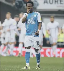  ?? ?? Siriki Dembele during the defeat by Coventry.