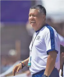  ??  ?? Compromiso. Rudis González Gallo busca la quinta participac­ión de El Salvador en un Mundial de playa.