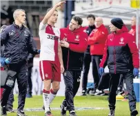  ??  ?? SORE ONE Murty consoles Clint Hill after his stopper’s injury