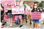  ?? Frederic J. Brown / AFP via Getty Images ?? Fans and supporters of Britney Spears gather outside the County Courthouse in Los Angeles.