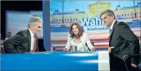  ??  ?? ORF-Talk zur Wahl 2013: Kanzler Faymann, Vize Spindelegg­er, Moderatori­n Thurnher