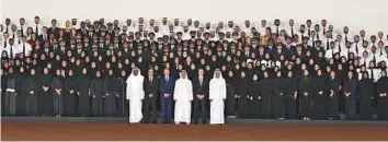  ?? Courtesy: Etihad Airways ?? The Future Leaders Programme graduation ceremony at Zayed University yesterday.