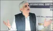  ?? ANIL DAYAL/HT ?? P Sainath addressing a conference on ‘Governance for the Margins’ organised by the Institute for Developmen­t and Communicat­ion in Chandigarh on Monday.