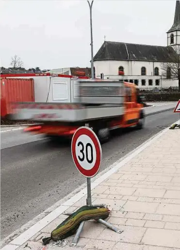  ?? Foto: Marc Wilwert ?? Die Rue de Moutfort wird komplett neu gestaltet.