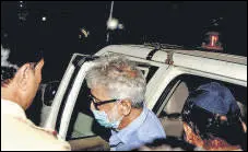  ?? BACHCHAN KUMAR/HT PHOTO ?? Bhima Koregaon case accused Gautam Navlakha being taken to CPI (M) office for house arrest